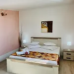 Casa Constantin Si Elena (adults Only) بيت ضيافة 3*